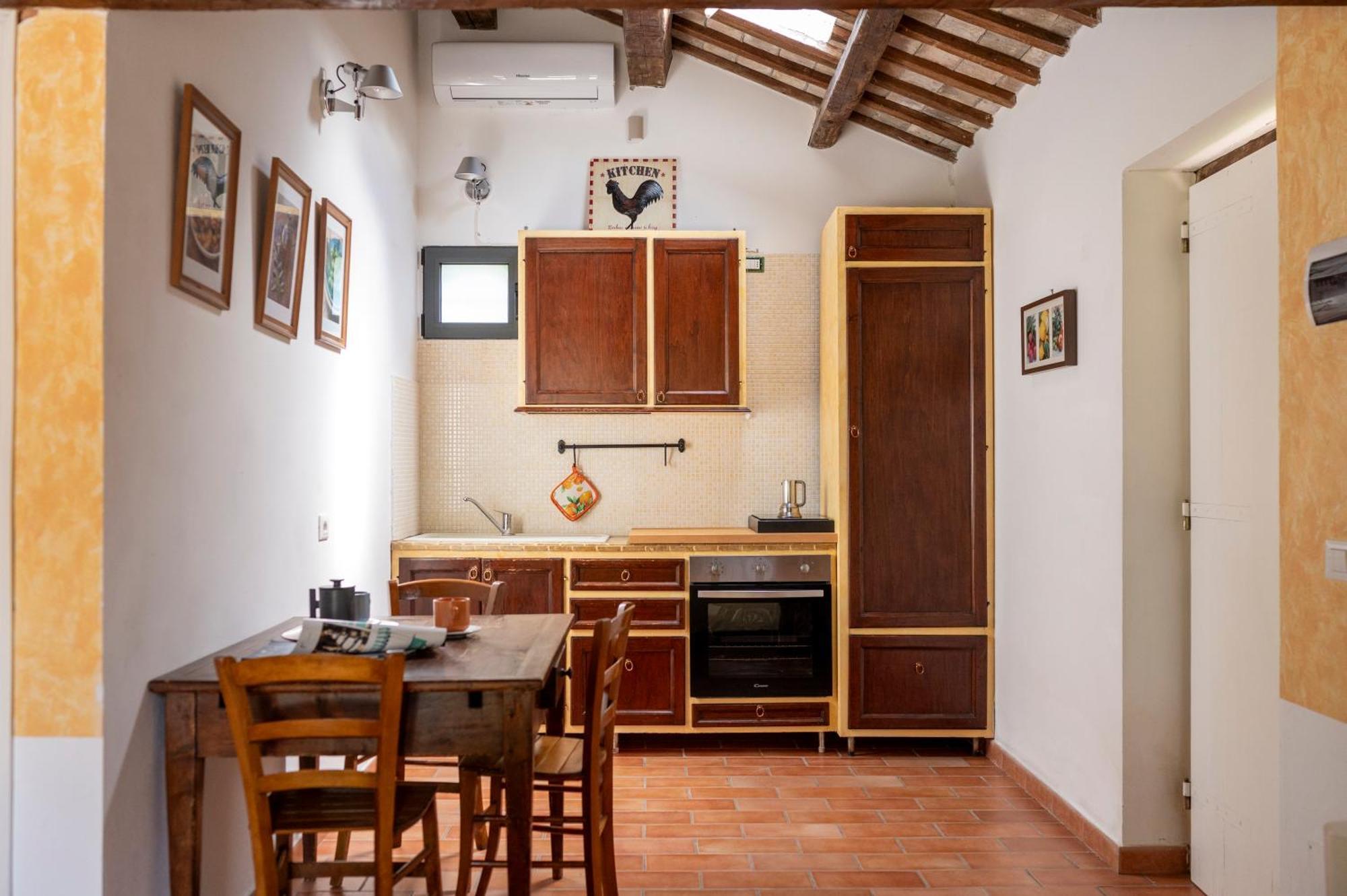 Residenza La Canonica Novilara ภายนอก รูปภาพ